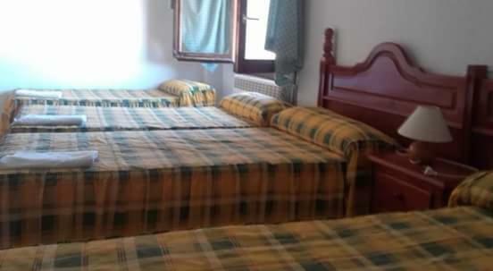 Hostal Restaurante San Millan Орихуела дел Тремедал Екстериор снимка