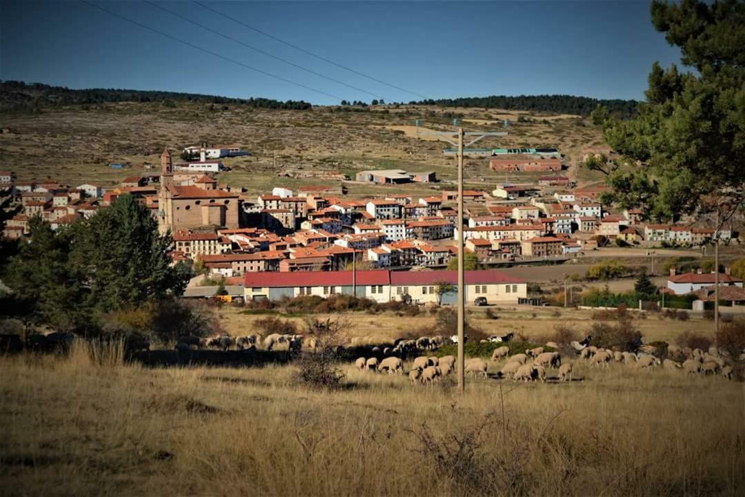 Hostal Restaurante San Millan Орихуела дел Тремедал Екстериор снимка