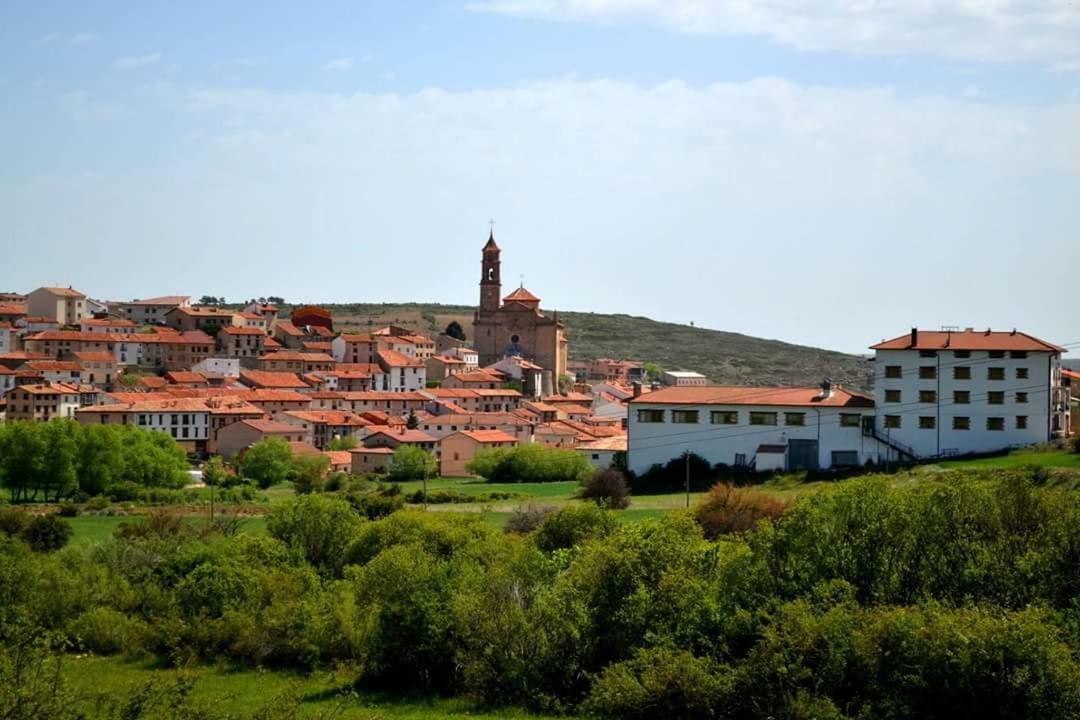 Hostal Restaurante San Millan Орихуела дел Тремедал Екстериор снимка