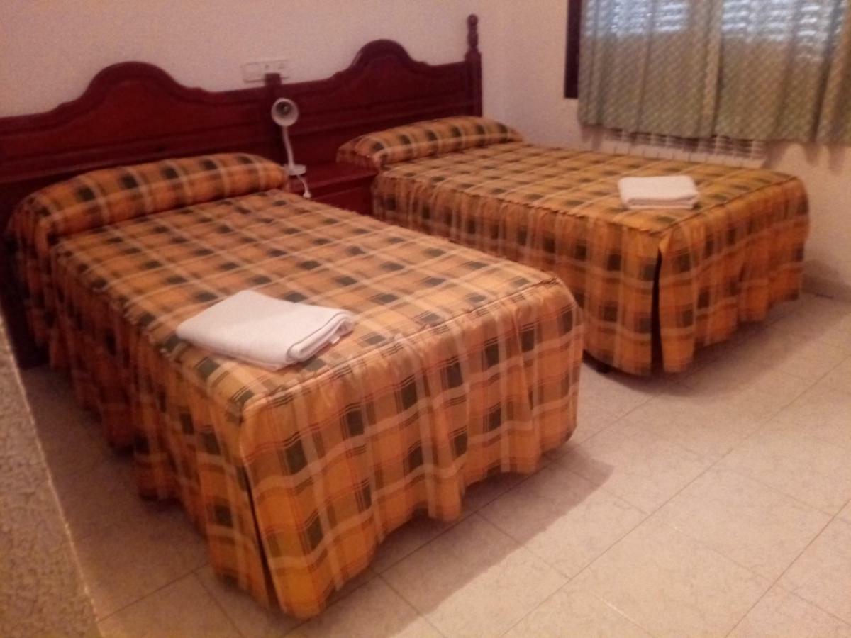 Hostal Restaurante San Millan Орихуела дел Тремедал Екстериор снимка